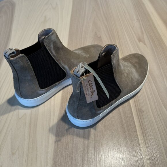 NWB Astroflex Rolflex Stone Brown Suede Chelsea Boots Men's Size 44 - Picture 6 of 10